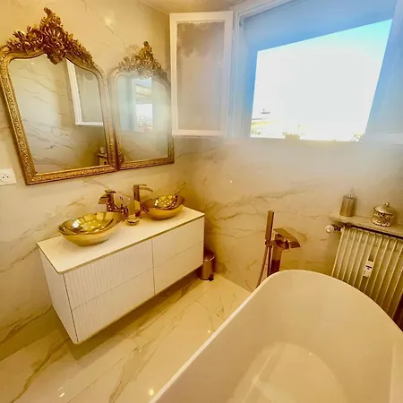 Cannois Avec Rooftop カンヌ