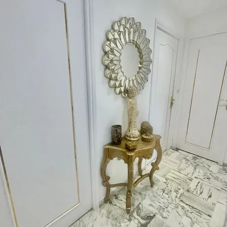 アパート Cannois Avec Rooftop カンヌ